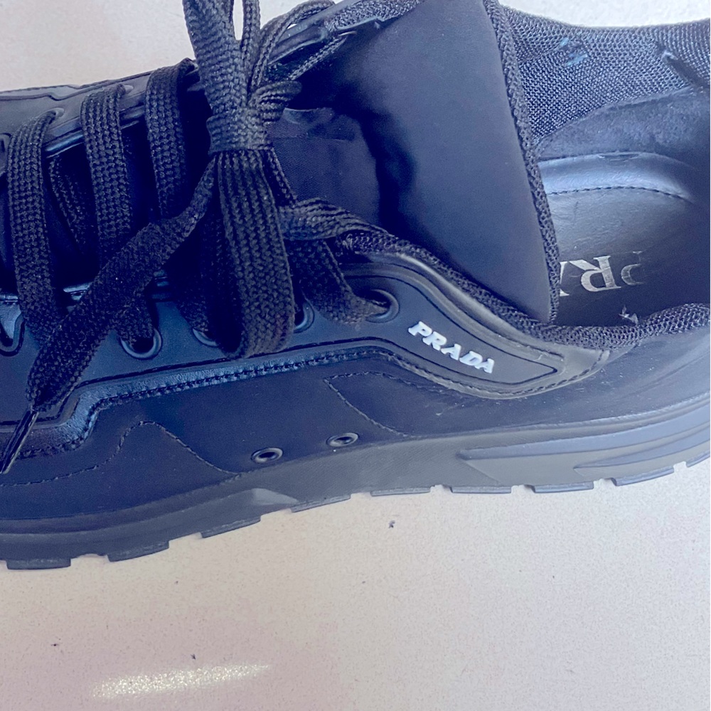 Prada sneaker for men size 11-11 1/2